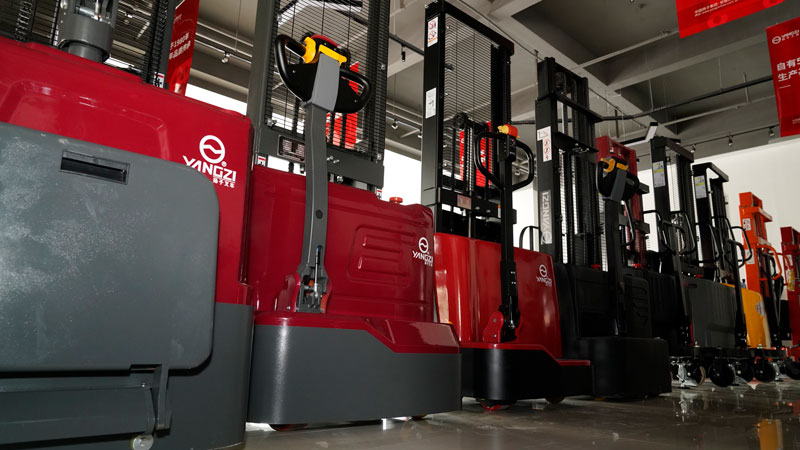 初次使用叉車的 3 個(gè)提示